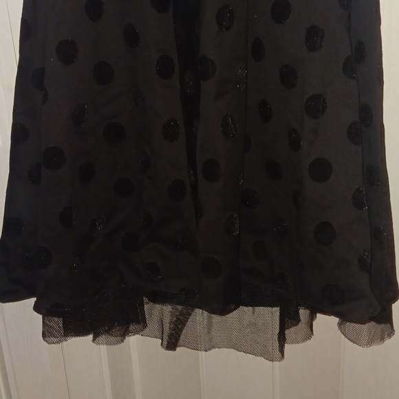 Hearts & Roses Dress - Picture 3 of 4